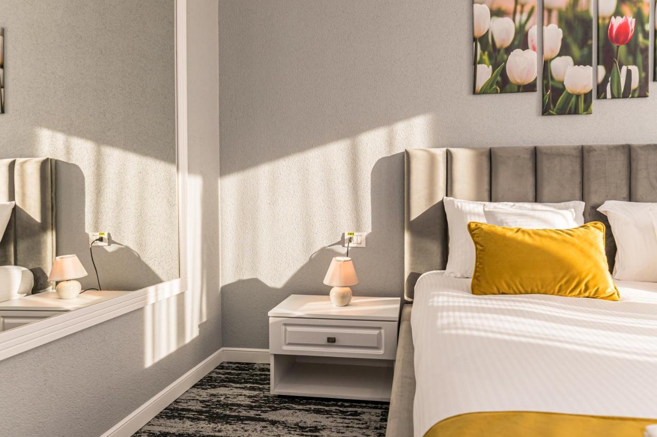 Stejarii Resort Ineu エクステリア 写真