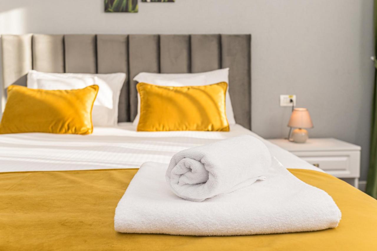 Stejarii Resort Ineu エクステリア 写真