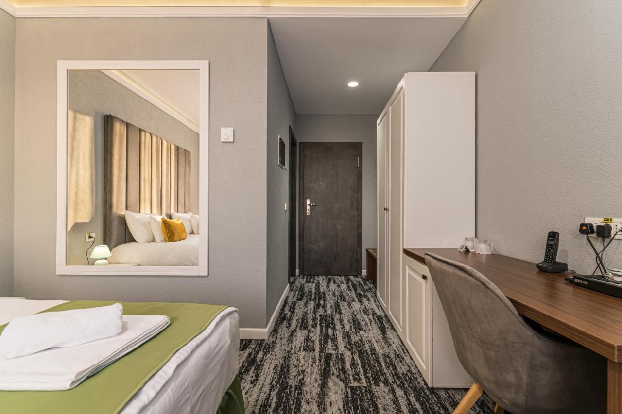 Stejarii Resort Ineu エクステリア 写真